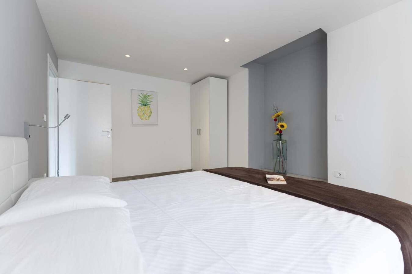 Villa Viscum In Central Istria For 8 Persons With Large Garden - Pet Friendly Pazin Ngoại thất bức ảnh