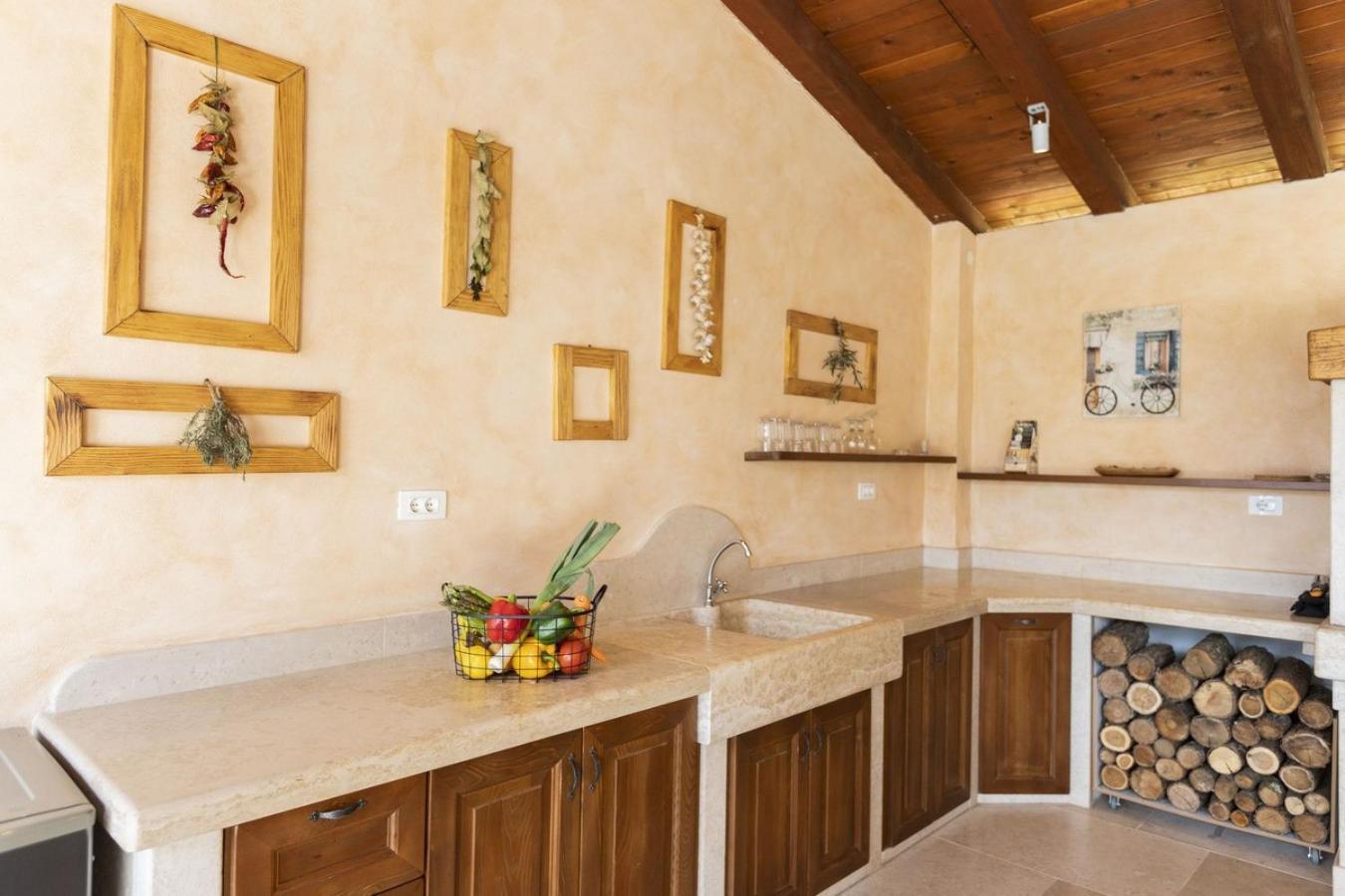 Villa Viscum In Central Istria For 8 Persons With Large Garden - Pet Friendly Pazin Ngoại thất bức ảnh
