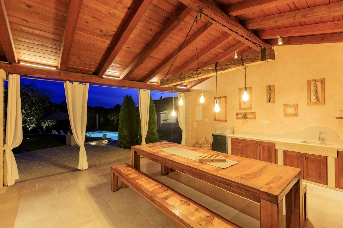 Villa Viscum In Central Istria For 8 Persons With Large Garden - Pet Friendly Pazin Ngoại thất bức ảnh